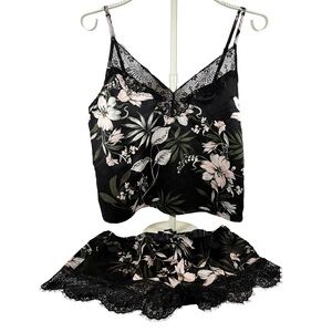 Midnight Bakery size medium lingerie pajama set cami top shorts floral black